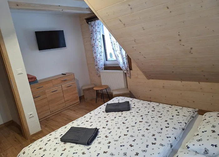 Do Zlatneho Casa de Férias *